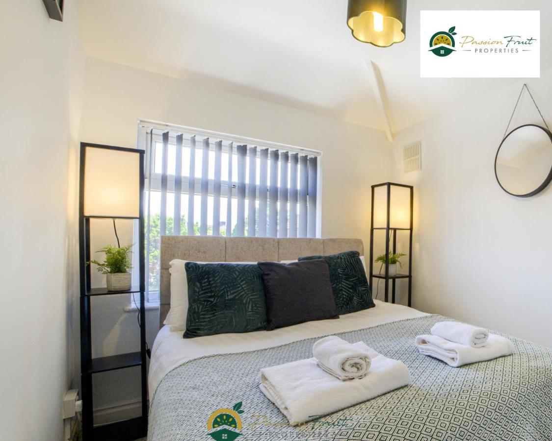 3 Bedroom Coventry House By Passionfruitproperties With Free Wi-Fi, Large Garden And Driveway - 52Nrc Exterior photo