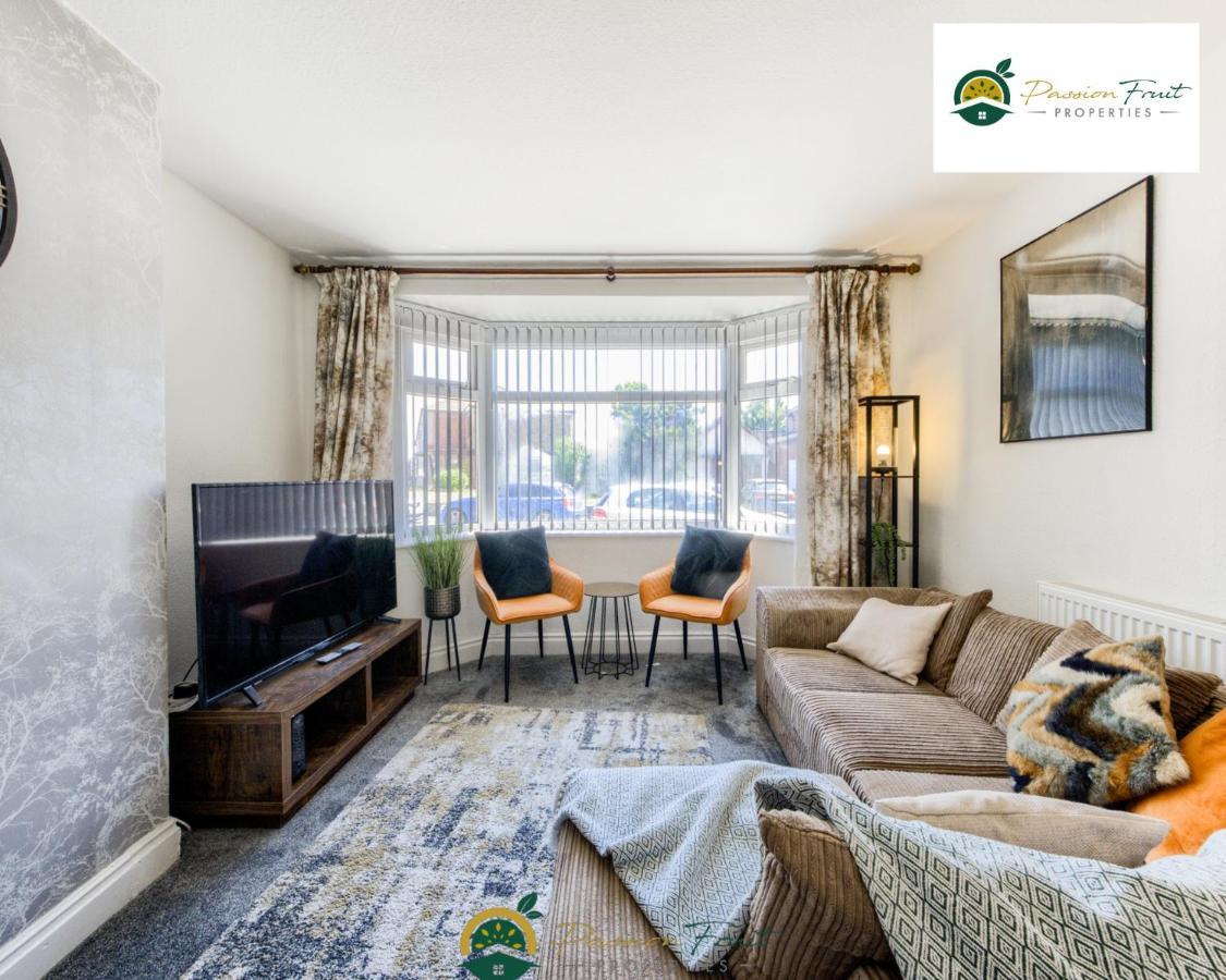 3 Bedroom Coventry House By Passionfruitproperties With Free Wi-Fi, Large Garden And Driveway - 52Nrc Exterior photo