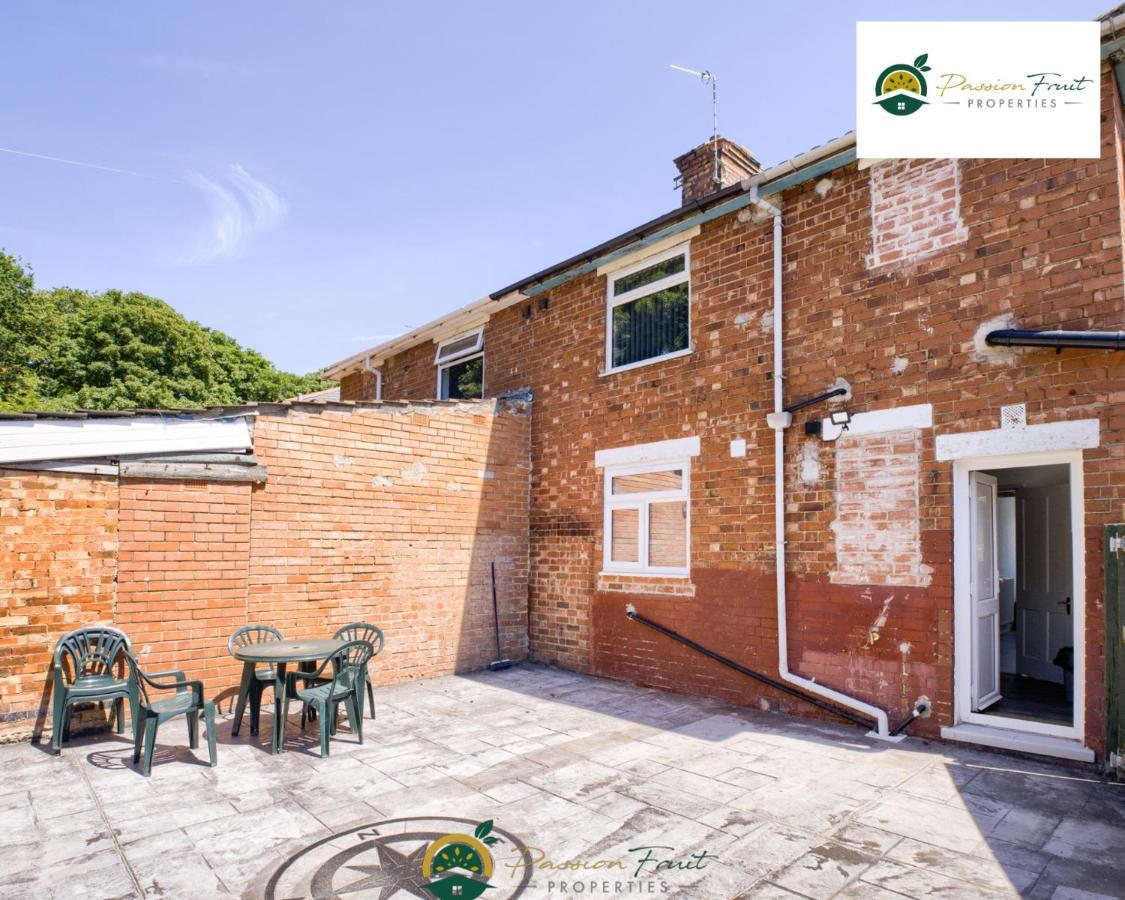 3 Bedroom Coventry House By Passionfruitproperties With Free Wi-Fi, Large Garden And Driveway - 52Nrc Exterior photo